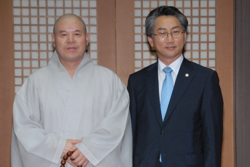 2010.08.10_김영종 종로구청장 예방 (2)